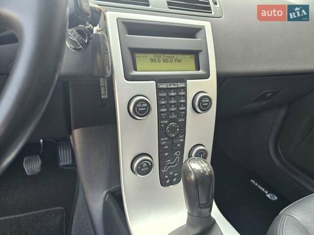 Черный Вольво В50, объемом двигателя 1.6 л и пробегом 210 тыс. км за 8499 $, фото 27 на Automoto.ua