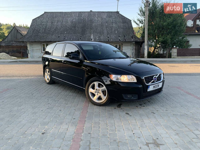 Черный Вольво В50, объемом двигателя 1.6 л и пробегом 234 тыс. км за 7850 $, фото 4 на Automoto.ua