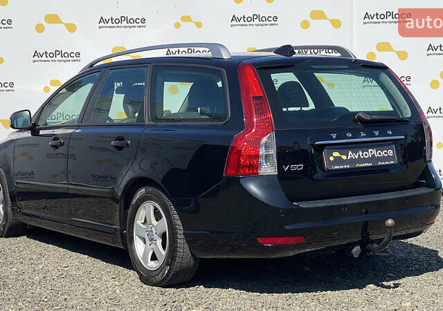 Черный Вольво В50, объемом двигателя 1.6 л и пробегом 197 тыс. км за 8200 $, фото 44 на Automoto.ua