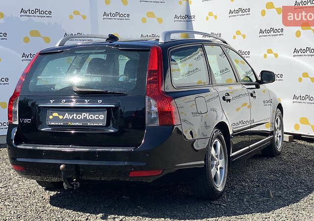 Черный Вольво В50, объемом двигателя 1.6 л и пробегом 197 тыс. км за 8200 $, фото 47 на Automoto.ua