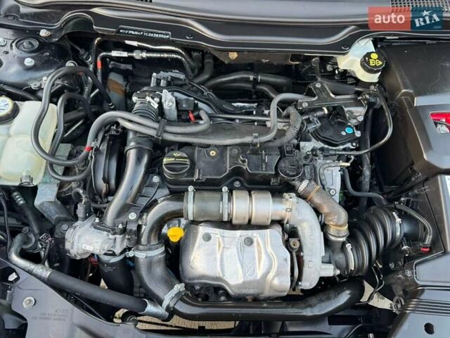 Черный Вольво В50, объемом двигателя 1.6 л и пробегом 235 тыс. км за 9350 $, фото 52 на Automoto.ua