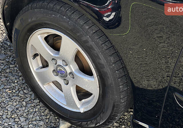 Черный Вольво В50, объемом двигателя 1.6 л и пробегом 197 тыс. км за 8200 $, фото 43 на Automoto.ua