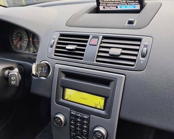 Чорний Вольво V50, об'ємом двигуна 1.6 л та пробігом 236 тис. км за 8200 $, фото 54 на Automoto.ua