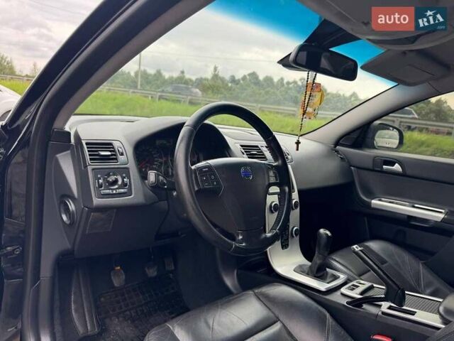 Черный Вольво В50, объемом двигателя 1.6 л и пробегом 227 тыс. км за 7950 $, фото 8 на Automoto.ua