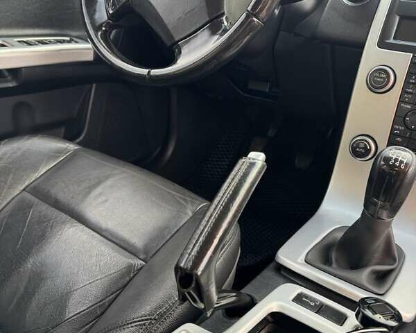 Черный Вольво В50, объемом двигателя 1.6 л и пробегом 215 тыс. км за 7600 $, фото 19 на Automoto.ua