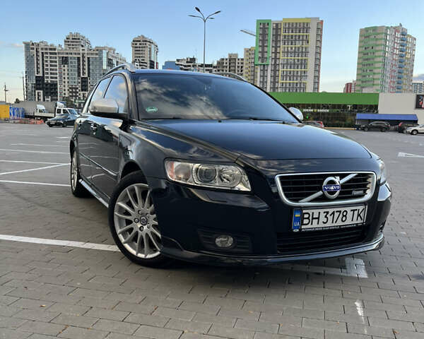 Черный Вольво В50, объемом двигателя 1.56 л и пробегом 264 тыс. км за 8300 $, фото 6 на Automoto.ua