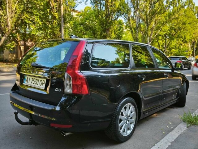 Черный Вольво В50, объемом двигателя 2 л и пробегом 209 тыс. км за 7200 $, фото 21 на Automoto.ua