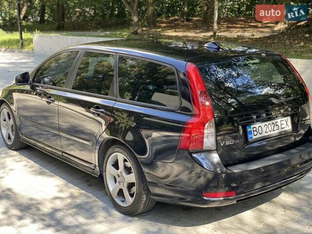 Вольво В50 2011 в Тернополе на Automoto.ua Черный Вольво В50, объемом двигателя 1.6 л и пробегом 235 тыс. км за 8999 $, фото 4 на Automoto.ua