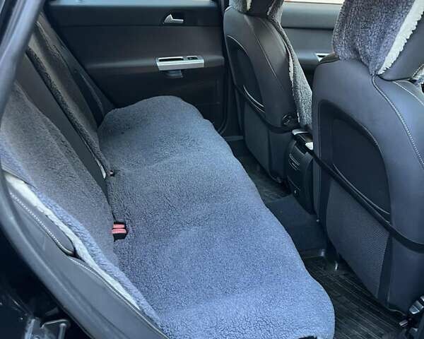 Черный Вольво В50, объемом двигателя 1.6 л и пробегом 261 тыс. км за 8200 $, фото 8 на Automoto.ua