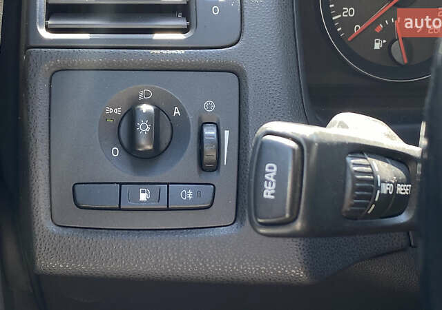 Черный Вольво В50, объемом двигателя 1.6 л и пробегом 197 тыс. км за 8200 $, фото 36 на Automoto.ua