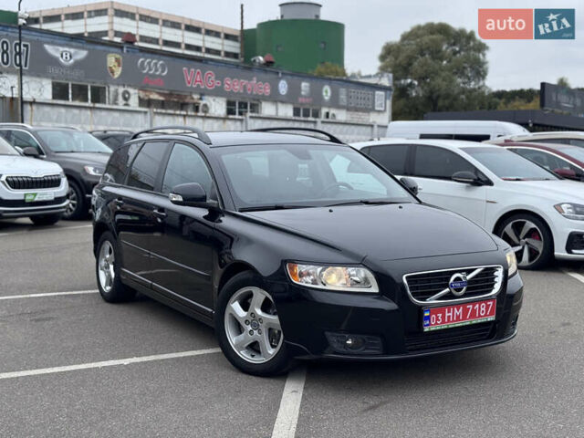 Черный Вольво В50, объемом двигателя 2 л и пробегом 213 тыс. км за 11000 $, фото 8 на Automoto.ua
