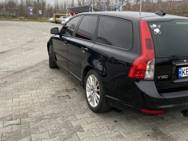 Чорний Вольво V50, об'ємом двигуна 1.6 л та пробігом 250 тис. км за 8999 $, фото 6 на Automoto.ua