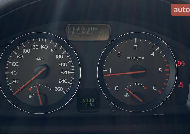 Черный Вольво В50, объемом двигателя 1.6 л и пробегом 197 тыс. км за 8200 $, фото 41 на Automoto.ua