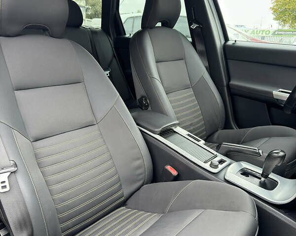 Черный Вольво В50, объемом двигателя 2 л и пробегом 213 тыс. км за 11000 $, фото 25 на Automoto.ua