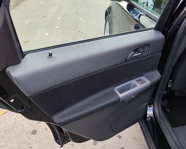 Чорний Вольво V50, об'ємом двигуна 1.6 л та пробігом 236 тис. км за 8200 $, фото 33 на Automoto.ua