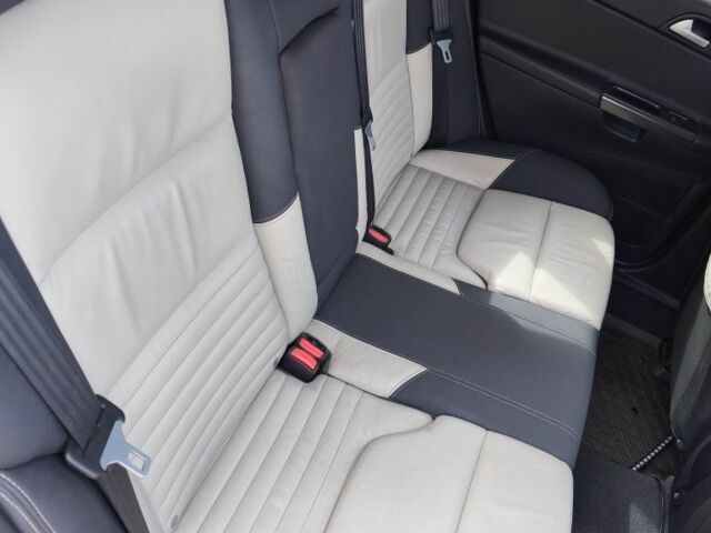 Черный Вольво В50, объемом двигателя 1.6 л и пробегом 255 тыс. км за 7400 $, фото 13 на Automoto.ua