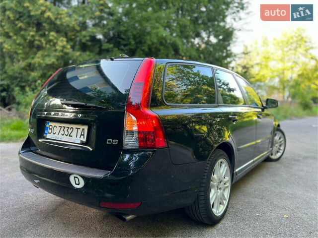 Чорний Вольво V50, об'ємом двигуна 2 л та пробігом 251 тис. км за 8500 $, фото 5 на Automoto.ua