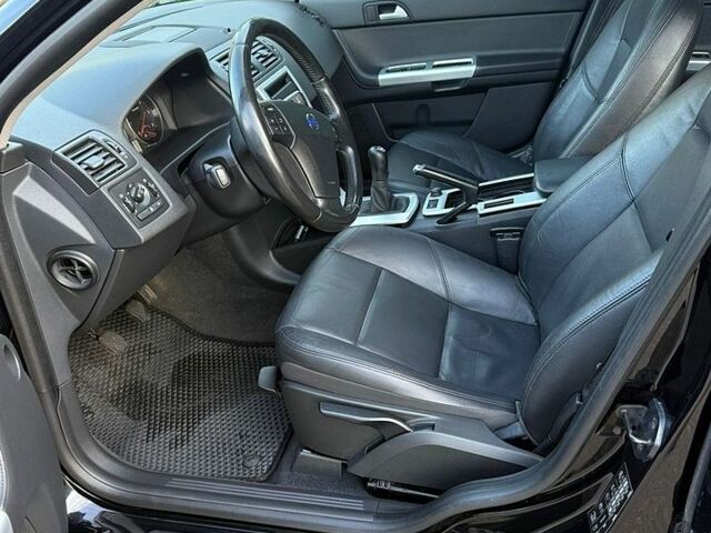 Черный Вольво В50, объемом двигателя 1.56 л и пробегом 280 тыс. км за 7800 $, фото 9 на Automoto.ua