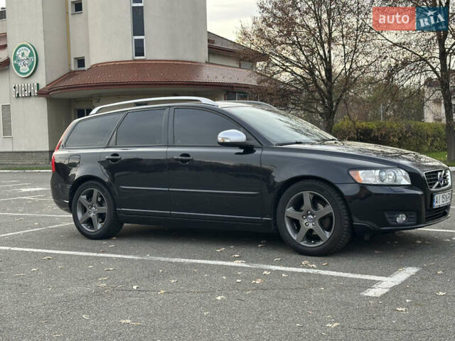 Черный Вольво В50, объемом двигателя 1.56 л и пробегом 229 тыс. км за 9999 $, фото 3 на Automoto.ua