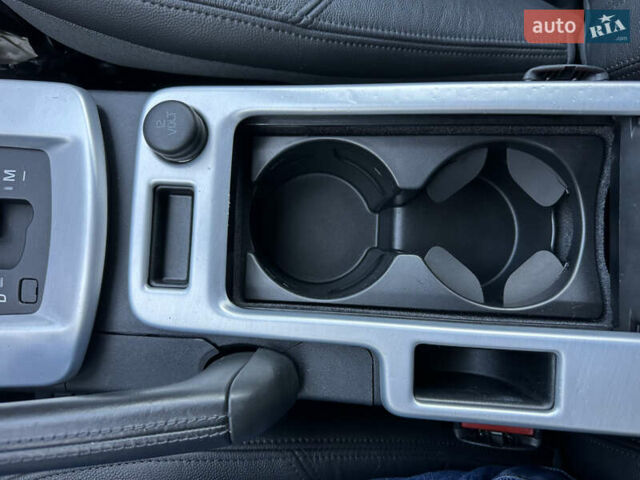 Чорний Вольво V50, об'ємом двигуна 2 л та пробігом 262 тис. км за 9850 $, фото 50 на Automoto.ua