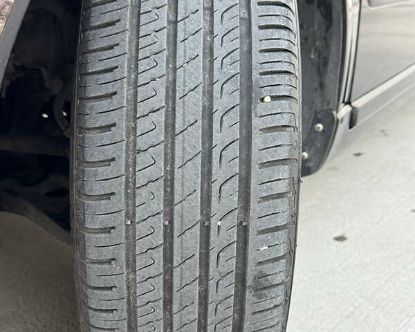 Черный Вольво В50, объемом двигателя 1.6 л и пробегом 235 тыс. км за 8850 $, фото 57 на Automoto.ua