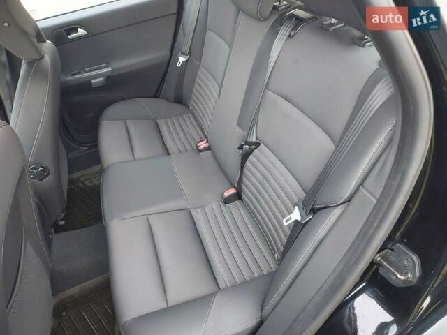 Чорний Вольво V50, об'ємом двигуна 1.6 л та пробігом 245 тис. км за 7500 $, фото 6 на Automoto.ua