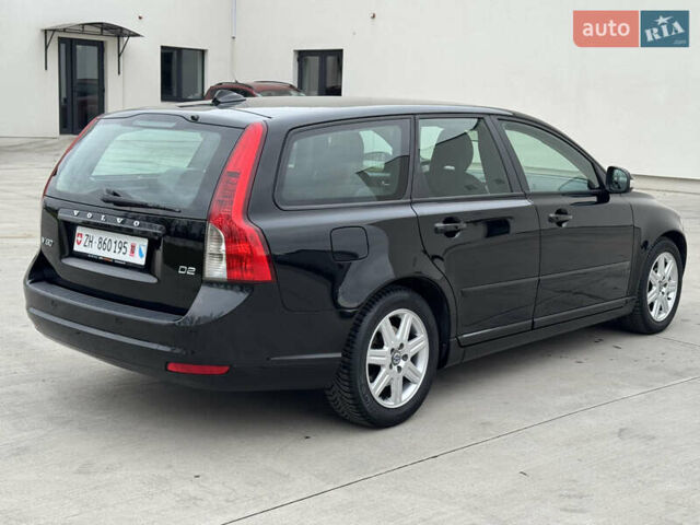 Черный Вольво В50, объемом двигателя 1.6 л и пробегом 217 тыс. км за 8550 $, фото 16 на Automoto.ua