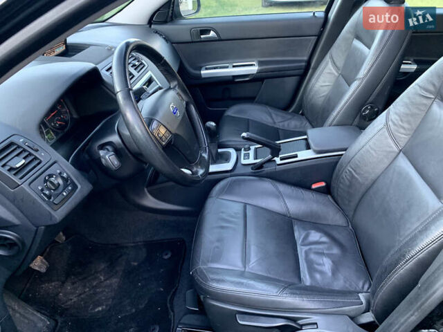 Черный Вольво В50, объемом двигателя 1.6 л и пробегом 252 тыс. км за 8200 $, фото 25 на Automoto.ua