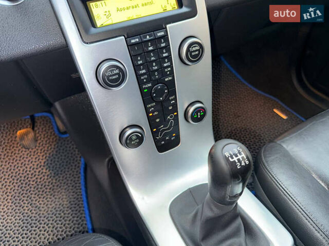 Чорний Вольво V50, об'ємом двигуна 1.6 л та пробігом 211 тис. км за 7995 $, фото 45 на Automoto.ua