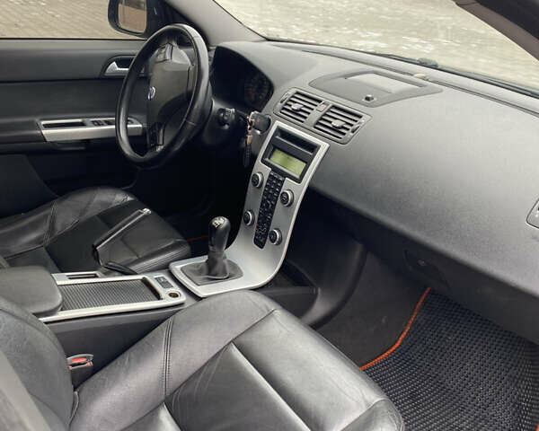 Чорний Вольво V50, об'ємом двигуна 1.56 л та пробігом 250 тис. км за 8999 $, фото 10 на Automoto.ua