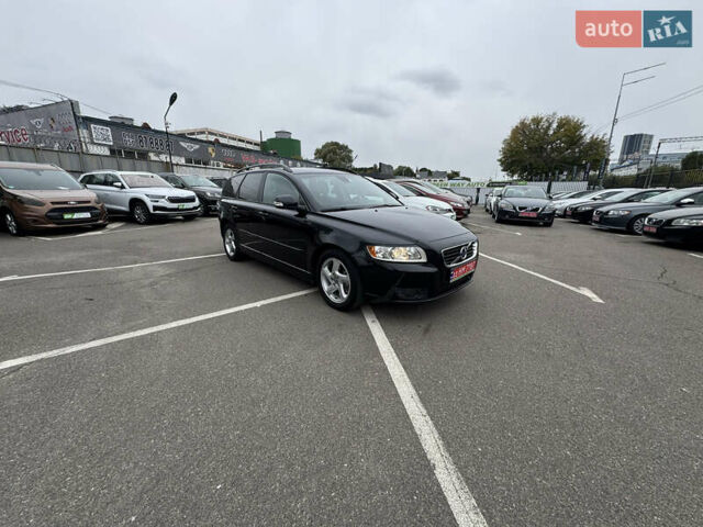 Черный Вольво В50, объемом двигателя 2 л и пробегом 213 тыс. км за 11000 $, фото 45 на Automoto.ua