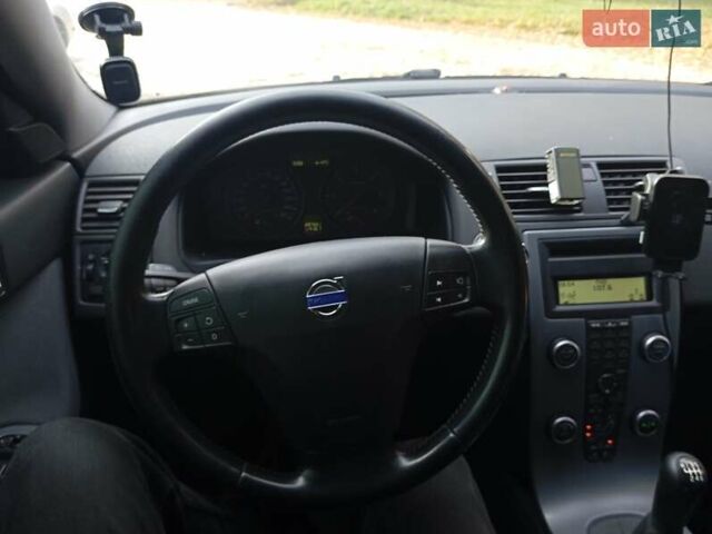 Вольво В50 2011 в Белой Церкве на Automoto.ua Черный Вольво В50, объемом двигателя 1.6 л и пробегом 290 тыс. км за 8600 $, фото 17 на Automoto.ua