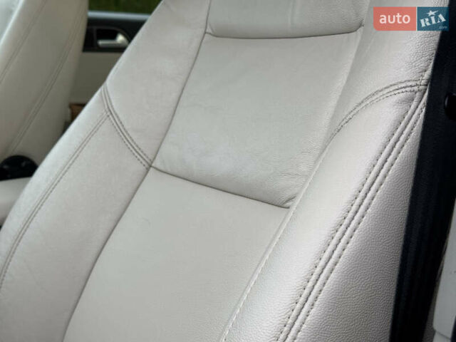 Чорний Вольво V50, об'ємом двигуна 1.6 л та пробігом 214 тис. км за 8999 $, фото 41 на Automoto.ua