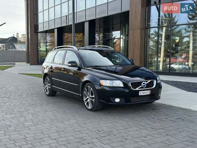 Чорний Вольво V50, об'ємом двигуна 2 л та пробігом 262 тис. км за 9850 $, фото 14 на Automoto.ua