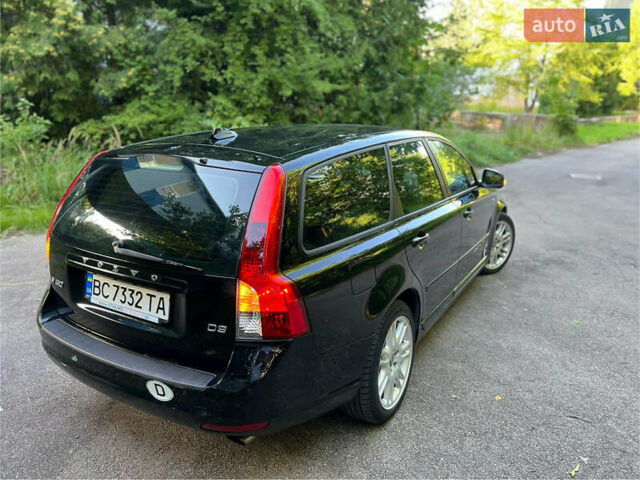 Чорний Вольво V50, об'ємом двигуна 2 л та пробігом 251 тис. км за 8500 $, фото 4 на Automoto.ua