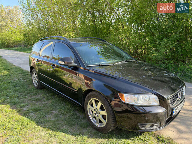 Чорний Вольво V50, об'ємом двигуна 1.6 л та пробігом 281 тис. км за 8650 $, фото 2 на Automoto.ua