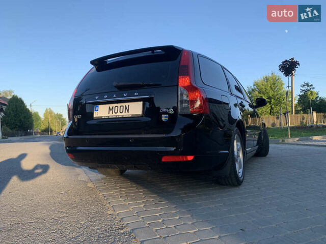 Черный Вольво В50, объемом двигателя 1.6 л и пробегом 234 тыс. км за 7850 $, фото 16 на Automoto.ua