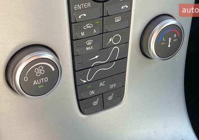 Черный Вольво В50, объемом двигателя 1.6 л и пробегом 197 тыс. км за 8200 $, фото 39 на Automoto.ua