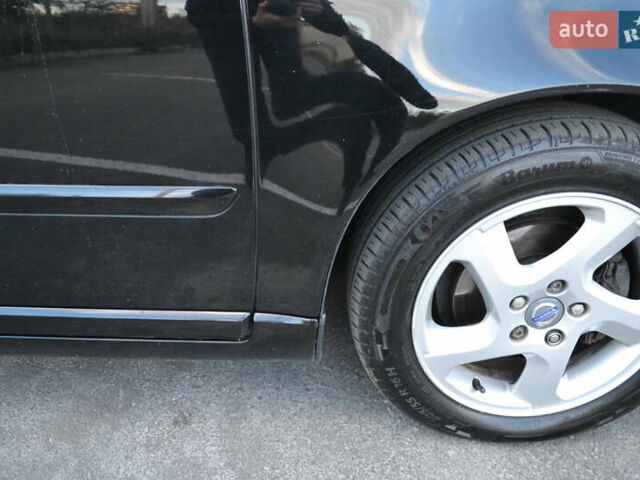 Черный Вольво В50, объемом двигателя 1.6 л и пробегом 218 тыс. км за 7600 $, фото 35 на Automoto.ua