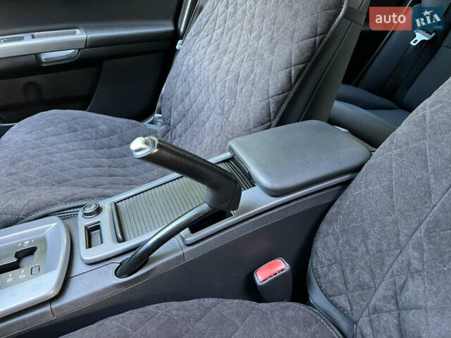 Чорний Вольво V50, об'ємом двигуна 2 л та пробігом 251 тис. км за 8500 $, фото 52 на Automoto.ua