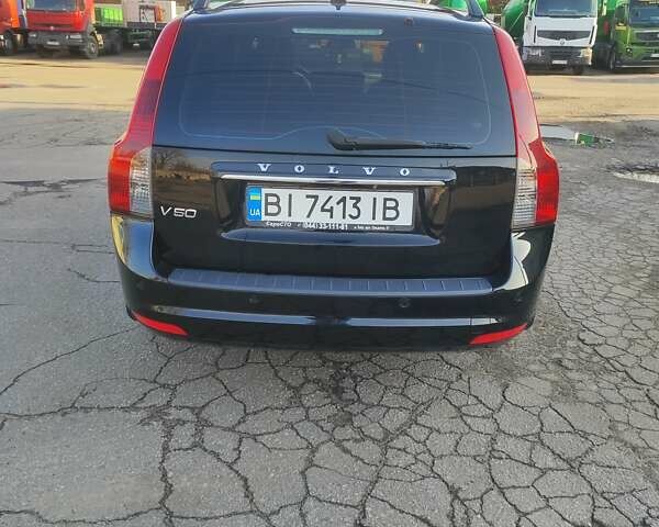Черный Вольво В50, объемом двигателя 1.6 л и пробегом 201 тыс. км за 7500 $, фото 4 на Automoto.ua