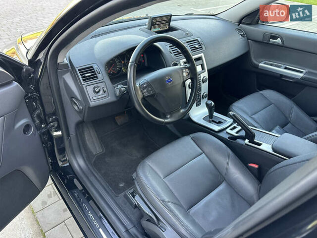 Чорний Вольво V50, об'ємом двигуна 2 л та пробігом 262 тис. км за 9850 $, фото 18 на Automoto.ua