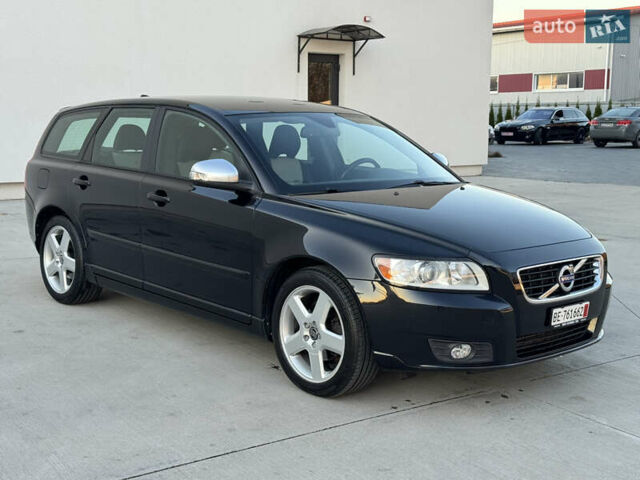 Черный Вольво В50, объемом двигателя 1.6 л и пробегом 235 тыс. км за 9350 $, фото 4 на Automoto.ua