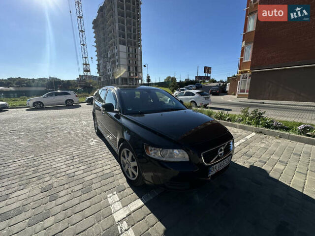 Черный Вольво В50, объемом двигателя 1.98 л и пробегом 299 тыс. км за 9100 $, фото 6 на Automoto.ua