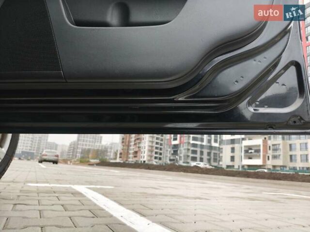 Чорний Вольво V50, об'ємом двигуна 1.56 л та пробігом 340 тис. км за 7000 $, фото 22 на Automoto.ua