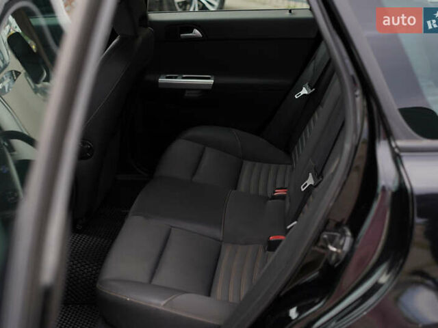 Черный Вольво В50, объемом двигателя 1.6 л и пробегом 316 тыс. км за 7299 $, фото 19 на Automoto.ua