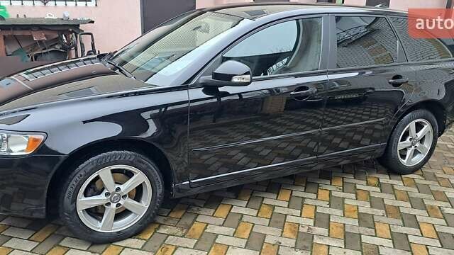 Чорний Вольво V50, об'ємом двигуна 1.6 л та пробігом 158 тис. км за 7500 $, фото 5 на Automoto.ua