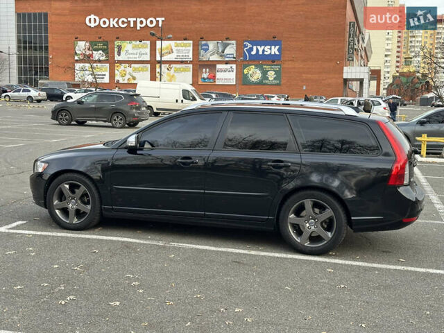 Черный Вольво В50, объемом двигателя 1.56 л и пробегом 229 тыс. км за 9999 $, фото 8 на Automoto.ua