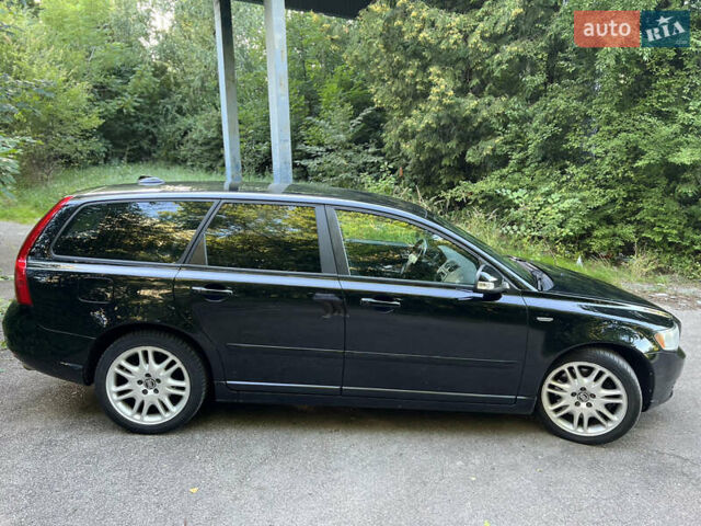 Чорний Вольво V50, об'ємом двигуна 2 л та пробігом 251 тис. км за 8500 $, фото 36 на Automoto.ua