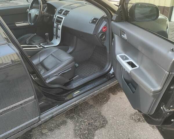 Черный Вольво В50, объемом двигателя 1.6 л и пробегом 201 тыс. км за 7500 $, фото 21 на Automoto.ua